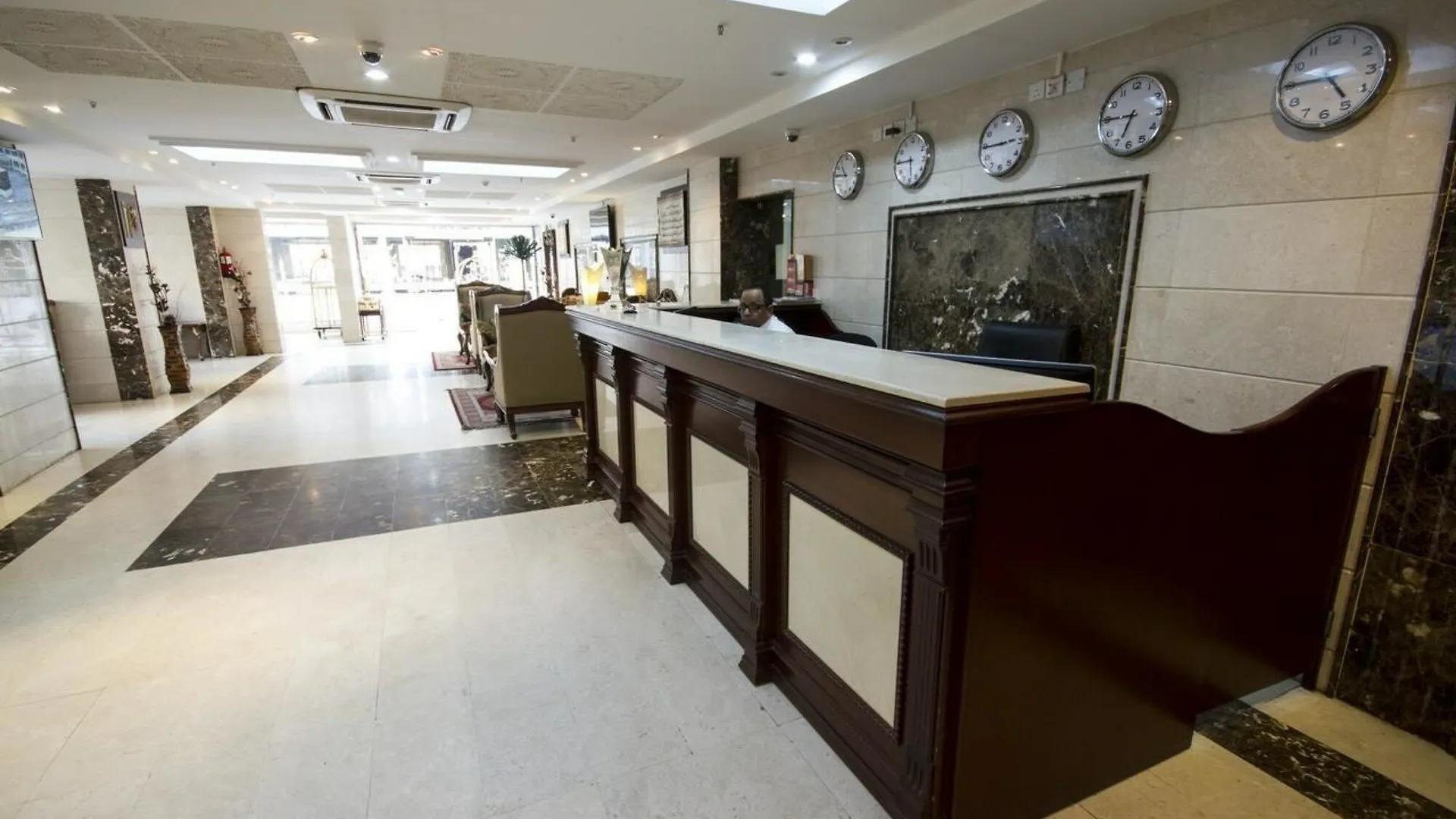Aparthotel Ayoon Almmlaka Hotel Suites